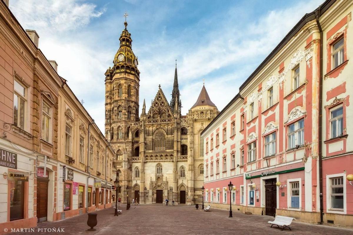 Centrum Apartman Kukucinova6 Košice Eksteriør billede